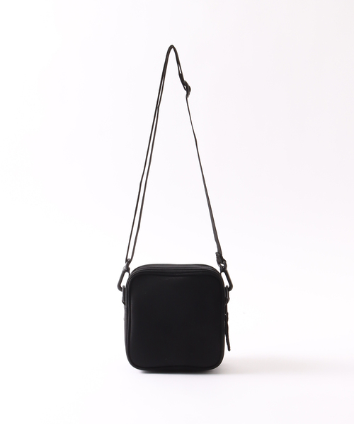 Carhartt WIP(カーハートダブリューアイピー)の「【CARHARTT WIP / カーハート ダブリューアイピー】ESSENTIALS BAG SMALL(ショルダーバッグ・メンズ・ブラック・FREE)」の14枚目の写真