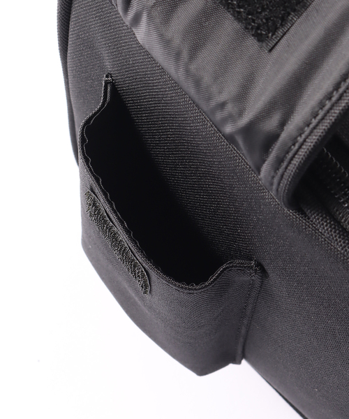 Carhartt WIP(カーハートダブリューアイピー)の「【CARHARTT WIP / カーハート ダブリューアイピー】ESSENTIALS BAG SMALL(ショルダーバッグ・メンズ・ブラック・FREE)」の9枚目の写真