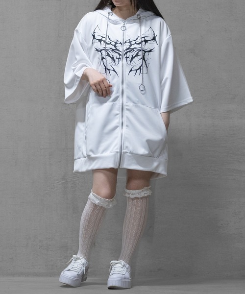 JOHN'S CLOSET(ジョンズクローゼット)の「【13】トライバルプリント うさ耳フルジップパーカー(パーカー・メンズ・ブラック/サックスブルー/ホワイト・MEDIUM/LARGE)」の5枚目の写真