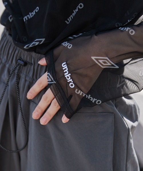 UMBRO(アンブロ)の「∴WEGO/別注UMBROロゴシアーロンT(Tシャツ/カットソー・レディース・ベージュ/ブラック・FREE)」の22枚目の写真