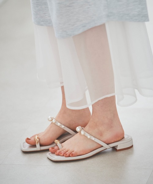 31 Sons de mode(トランテアン ソン ドゥ モード)の「パールトングサンダル(パンプス・レディース・ピンク/ブラック/クリーム・S/M/L)」の15枚目の写真