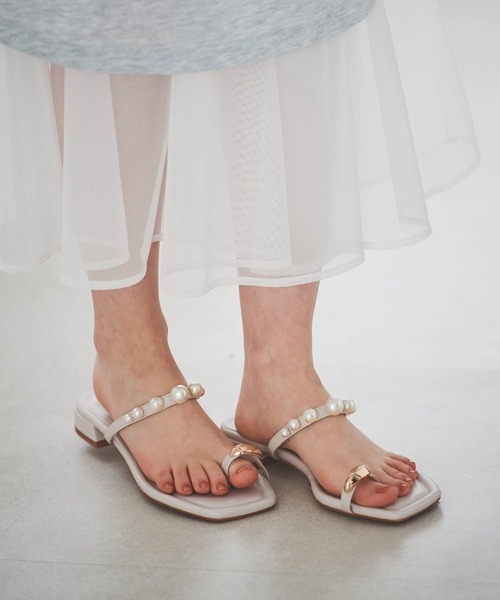 31 Sons de mode(トランテアン ソン ドゥ モード)の「パールトングサンダル(パンプス・レディース・ピンク/ブラック/クリーム・S/M/L)」の16枚目の写真