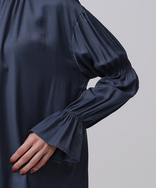 GALLEST（ギャレスト）の「◆シャーリングスリーブブラウス（シャツ/ブラウス・レディース・ホワイト/ネイビー/イエロー・38）」の18枚目の写真