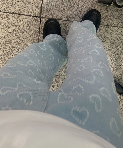 LAFFMO（ラフモ）の「ハート刺繍デニムパンツ（デニムパンツ・レディース・ライトブルー・S/M/L）」の12枚目の写真
