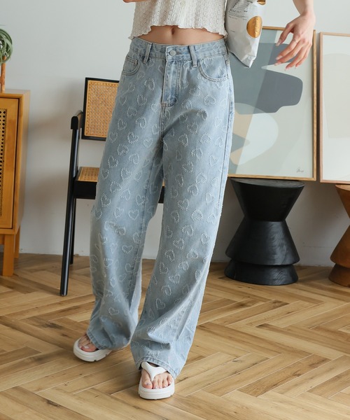 LAFFMO（ラフモ）の「ハート刺繍デニムパンツ（デニムパンツ・レディース・ライトブルー・S/M/L）」の13枚目の写真