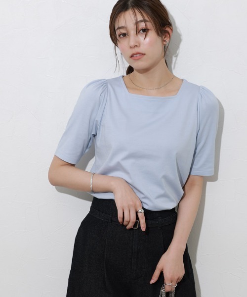 Pierrot(ピエロ)の「接触冷感スクエアネックパフスリーブTシャツ(Tシャツ/カットソー・レディース・ネイビー/オフホワイト/ライトブルー/ブラック・L/M)」の12枚目の写真