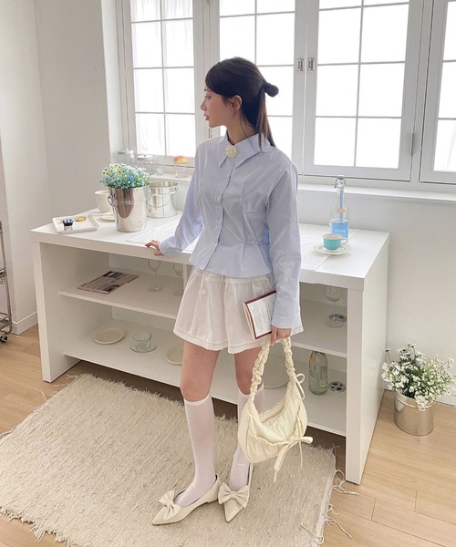 by muni:r(バイ ムニール)の「2wayミニローズネックレス(ネックレス・レディース・ブラック/アイボリー・ONE SIZE)」の6枚目の写真