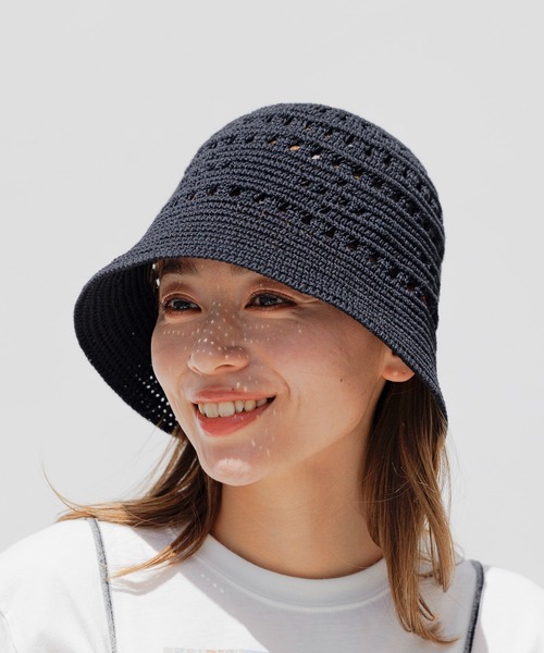 LAKOLE(ラコレ)の「透かし編みニットベルハット / 112037(ハット・レディース・ブラウン/ブラック/オフホワイト/ブルー・FREE)」の2枚目の写真