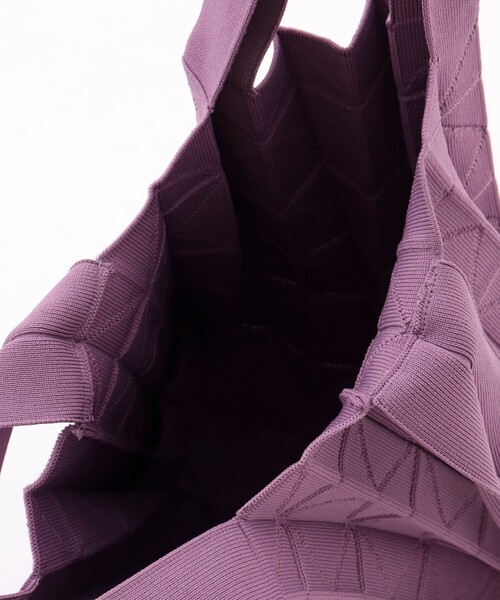 NOLLEY’S（ノーリーズ）の「【amicom/アミコム】ORIGAMI PLEATS M（ショルダーバッグ・レディース・ブラック/ラベンダー/ベージュ・FREE）」の12枚目の写真