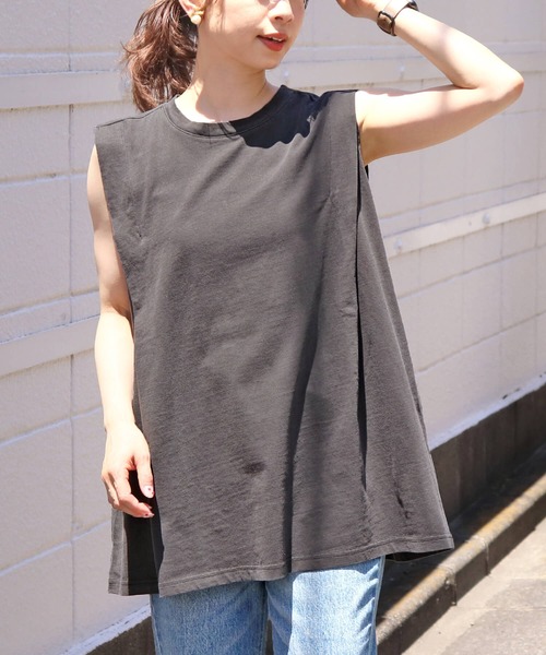 tiptop（ティップトップ）の「ピグメント加工タックノースリーブカットソー（タンクトップ・レディース・サックスブルー/ブラック系その他/アイボリー・FREE）」の11枚目の写真