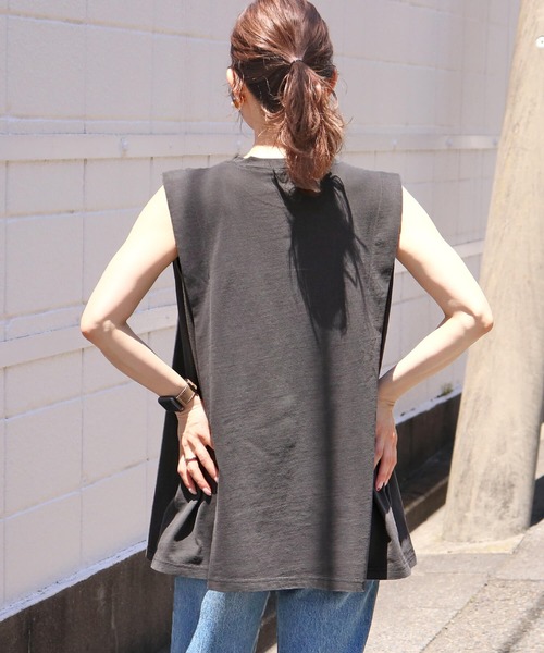 tiptop（ティップトップ）の「ピグメント加工タックノースリーブカットソー（タンクトップ・レディース・サックスブルー/ブラック系その他/アイボリー・FREE）」の4枚目の写真