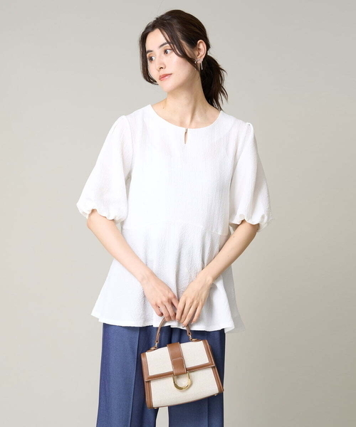 a.v.v(アーヴェヴェ)の「【イージーケア】ペプラムトップス(Tシャツ/カットソー・レディース・ブラック/グレー系その他/ホワイト・34/36/38/40/42)」の13枚目の写真