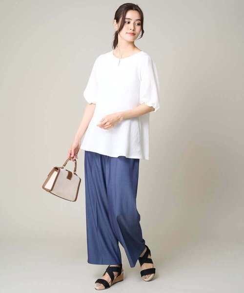 a.v.v(アーヴェヴェ)の「【イージーケア】ペプラムトップス(Tシャツ/カットソー・レディース・ブラック/グレー系その他/ホワイト・34/36/38/40/42)」の22枚目の写真