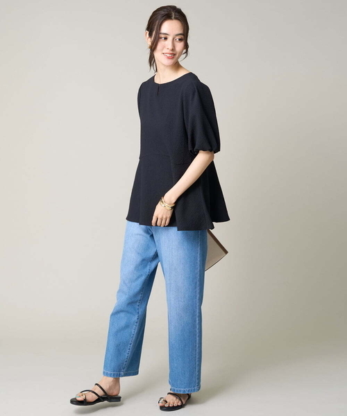 a.v.v(アーヴェヴェ)の「【イージーケア】ペプラムトップス(Tシャツ/カットソー・レディース・ブラック/グレー系その他/ホワイト・34/36/38/40/42)」の17枚目の写真
