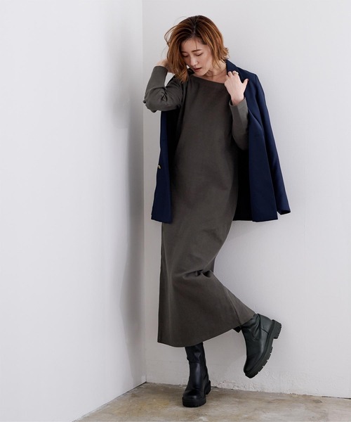 UR'S(ユアーズ)の「カップ付オフショルダーテレコワンピース(ワンピース・レディース・チャコール/ブラック/ブラウン・L/M/S)」の3枚目の写真