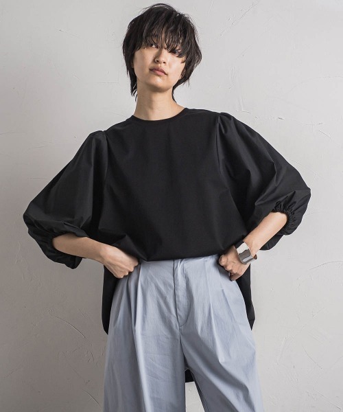 MAYSON GREY（メイソングレイ）の「セッショクレイカンボリュームスリーブドッキングPO≪洗濯機で洗える≫（Tシャツ/カットソー・レディース・ベージュ系その他/ブルー/ブラック/ホワイト・M）」の2枚目の写真