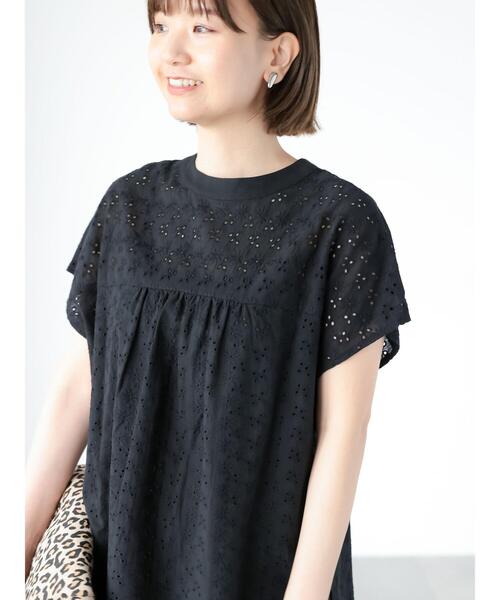 Lugnoncure(ルノンキュール)の「前後2WAYシフリー刺繍ブラウス(シャツ/ブラウス・レディース・ブラック/オフホワイト/ブラウン・F)」の2枚目の写真