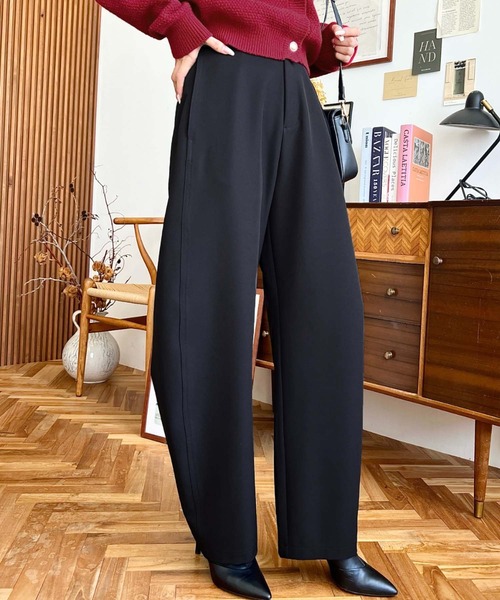 moment+（モーメントプラス）の「厚手TPUカットジョーゼットスラックス