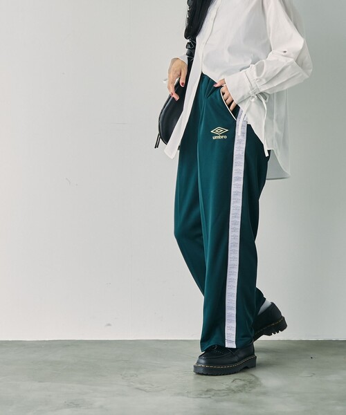 UMBRO（アンブロ）の「UMBRO（アンブロ）別注トラックパンツ（その他パンツ・レディース・ブラック/ダークグリーン/ネイビー・M/L）」の15枚目の写真