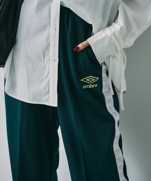 UMBRO（アンブロ）の「UMBRO（アンブロ）別注トラックパンツ（その他パンツ・レディース・ブラック/ダークグリーン/ネイビー・M/L）」の18枚目の写真