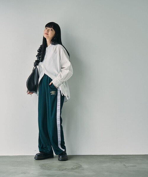 UMBRO（アンブロ）の「UMBRO（アンブロ）別注トラックパンツ（その他パンツ・レディース・ブラック/ダークグリーン/ネイビー・M/L）」の19枚目の写真