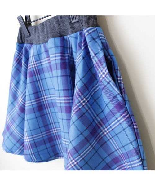 maarook（マルーク）の「タータンチェックサーキュラースカート（スカート・キッズ・ブルー・140cm/150cm）」の4枚目の写真