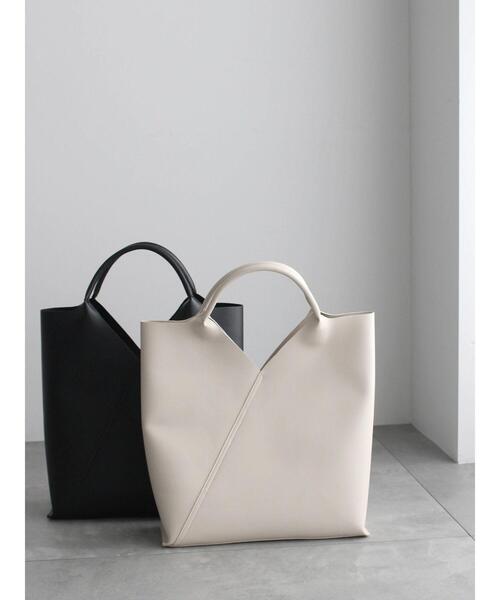 Te chichi（テチチ）の「スクエアトートバッグ（ハンドバッグ・レディース・ブラック/オフホワイト/プラム/グレー・F）」の2枚目の写真