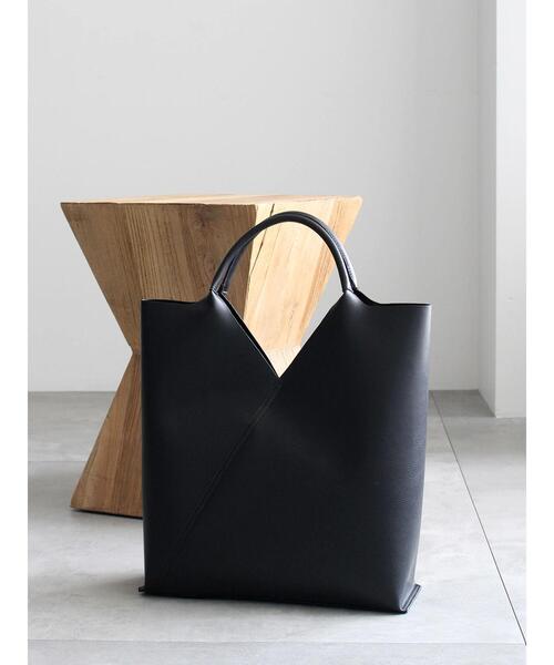 Te chichi（テチチ）の「スクエアトートバッグ（ハンドバッグ・レディース・ブラック/オフホワイト/プラム/グレー・F）」の3枚目の写真