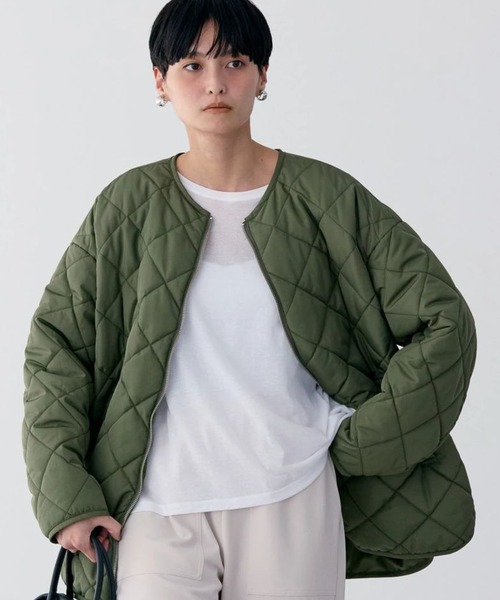 AMERICAN HOLIC（アメリカンホリック）の「軽ポカリバーシブルキルティングコート（ノーカラージャケット・レディース・アイボリー/カーキ/ブラック・L/M）」の11枚目の写真