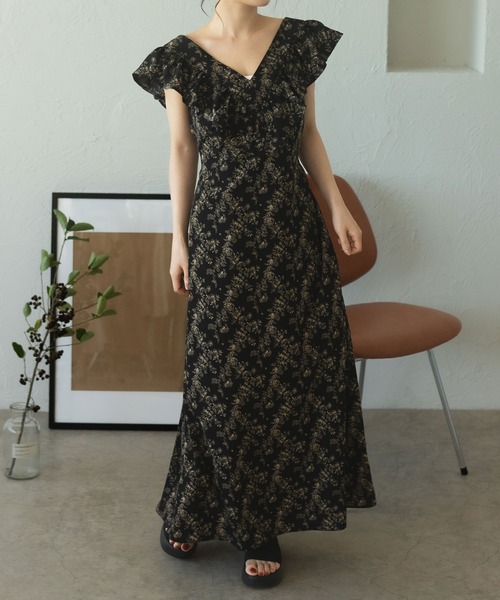 fupel(フぺル)の「Multiway flower ruffle onepiece /マルチウェイ花柄フリルワンピース(ワンピース・レディース・ベージュ/アイボリー/ブラック・FREE)」の3枚目の写真