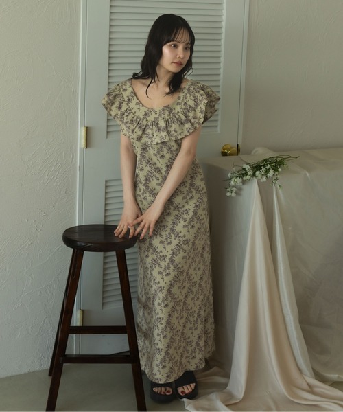 fupel(フぺル)の「Multiway flower ruffle onepiece /マルチウェイ花柄フリルワンピース(ワンピース・レディース・ベージュ/アイボリー/ブラック・FREE)」の9枚目の写真
