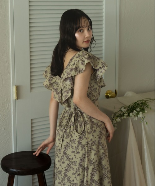 fupel(フぺル)の「Multiway flower ruffle onepiece /マルチウェイ花柄フリルワンピース(ワンピース・レディース・ベージュ/アイボリー/ブラック・FREE)」の13枚目の写真