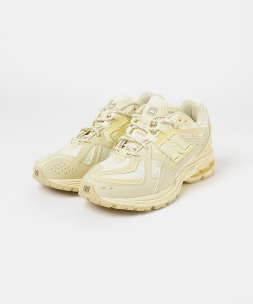 NEW BALANCE（ニューバランス）の「NEW BALANCE　1906R（スニーカー・レディース・オフホワイト・24/24.5/23.5）」の3枚目の写真