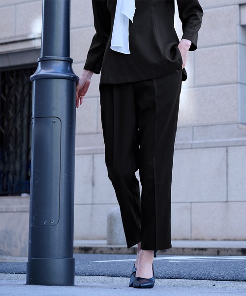 1タックセンタープレステーパードパンツ(その他パンツ)|ur's(ユアーズ) 1タックセンタープレステーパードパンツ(その他パンツ)|ur's(ユアーズ)