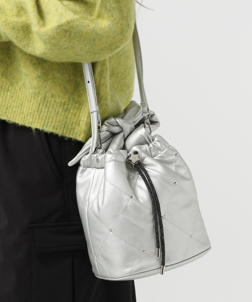 BAYFLOW（ベイフロー）の「[500mlペットボトルも入る]スタッズリボン巾着（ショルダーバッグ・レディース・ブラック/シルバー・FREE）」の6枚目の写真