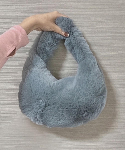 rectangle（レクタングル）の「ふわもこファーハンドバッグ（ハンドバッグ・レディース・モカ/ホワイト/ブラック/グレー・FREE）」の3枚目の写真