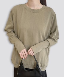 ラウンドネックトップス