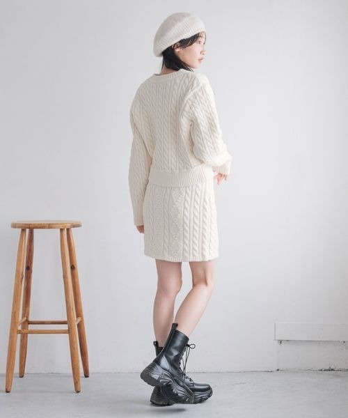 LOWRYS FARM(ローリーズファーム)の「ケーブルニットミニスカート 249276(スカート・レディース・ブラック/アイボリー/ブラウン・FREE)」の6枚目の写真