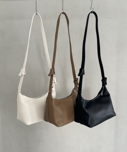 MYMOOD.(マイムード)の「【長さ調整可】PUハンドバッグ(ハンドバッグ・レディース・グレイッシュベージュ/ブラック/ホワイト・FREE)」の4枚目の写真