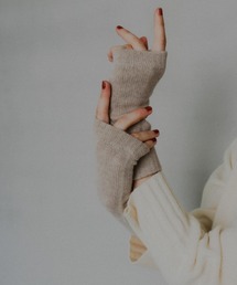 William Brunton Hand Knits | William Brunton Hand Knits　cable Wristwarmers(手袋)