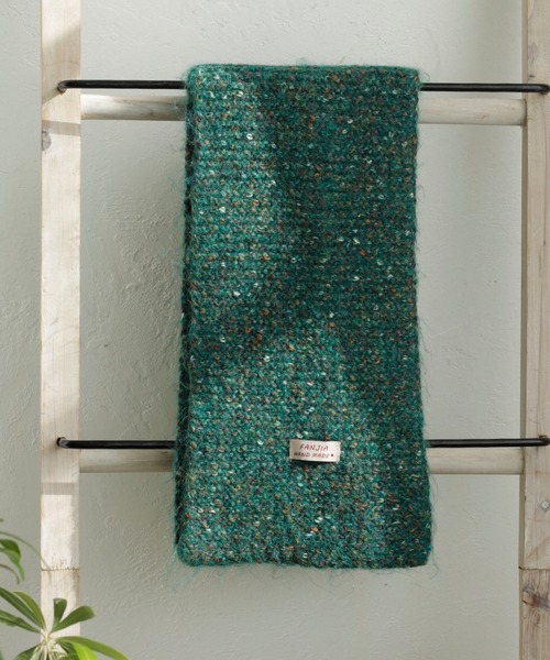 VitaFelice（ヴィータフェリーチェ）の「ミックスヤーンデザイン　バルキーストールニットマフラー（マフラー・レディース・アイボリー/グレー/ブラウン/グリーン/レッド/ネイビー/イエロー・FREE）」の10枚目の写真