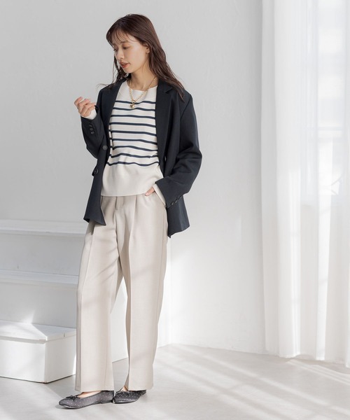 mysty woman(ミスティウーマン)の「ボーダーボートネックプルオーバー 288615(ニット/セーター・レディース・オフホワイト/グレイッシュベージュ/ネイビー・FREE)」の5枚目の写真