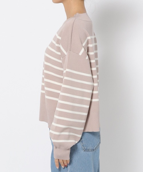 mysty woman(ミスティウーマン)の「ボーダーボートネックプルオーバー 288615(ニット/セーター・レディース・オフホワイト/グレイッシュベージュ/ネイビー・FREE)」の13枚目の写真