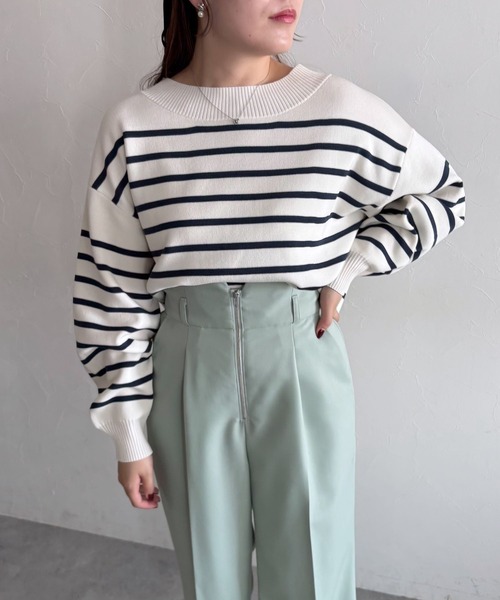 mysty woman(ミスティウーマン)の「ボーダーボートネックプルオーバー 288615(ニット/セーター・レディース・オフホワイト/グレイッシュベージュ/ネイビー・FREE)」の22枚目の写真