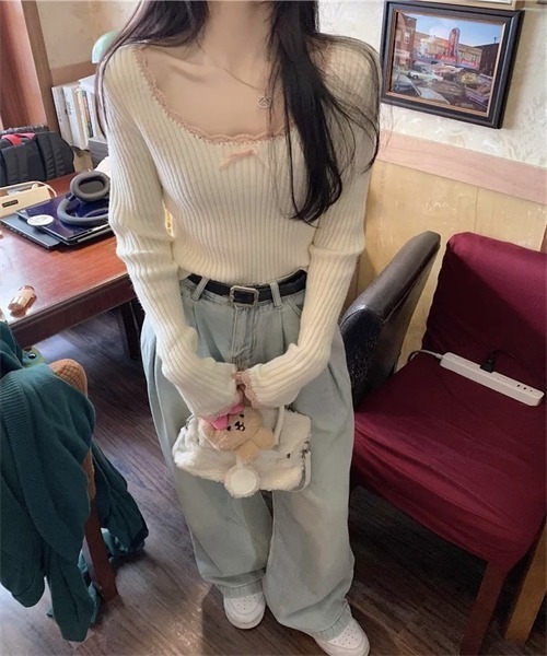 FREE STYLISTS（フリー スタイリスト）の「リボン付きリブニットトップス（ニット/セーター・レディース・ブラック/ブラウン/ライトベージュ・FREE）」の16枚目の写真