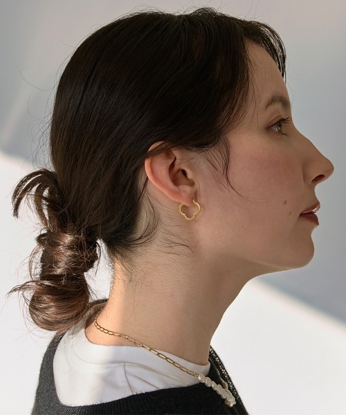 金属アレルギー対応】ストレートワンタッチフープピアス/サージカル