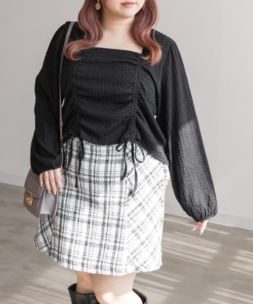 CLETTE(クレット)の「スクエアネックシャーリングプルオーバー(Tシャツ/カットソー・レディース・ブラック/アイボリー・4L/3L/LL)」の3枚目の写真