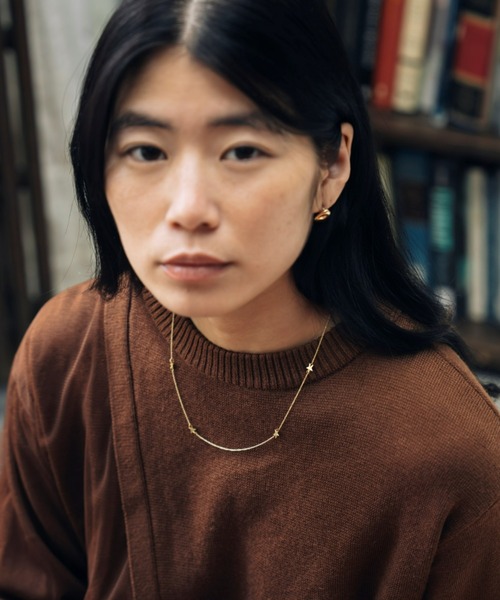 Nothing And Others(ナッシングアンドアザーズ)の「「Nothing And Others × Mami Ishioka Collection」Asymmetry Polygon Pierce(ピアス(両耳用)・レディース・ゴールド・FREE)」の3枚目の写真