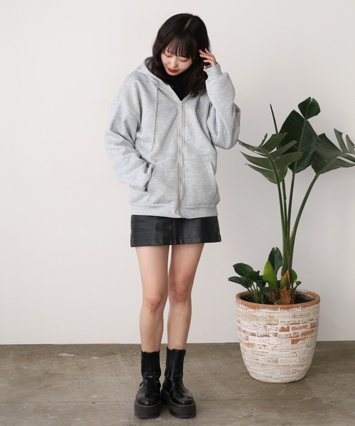 ROOPTOKYO（ループトウキョウ）の「ベーシック 同色無地ジップアップパーカー（パーカー・メンズ・ブラック/グレー・M/XL/L）」の4枚目の写真