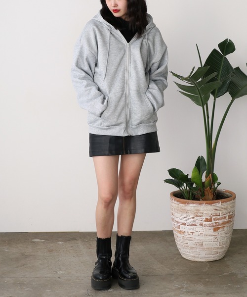 ROOPTOKYO（ループトウキョウ）の「ベーシック 同色無地ジップアップパーカー（パーカー・メンズ・ブラック/グレー・M/XL/L）」の3枚目の写真